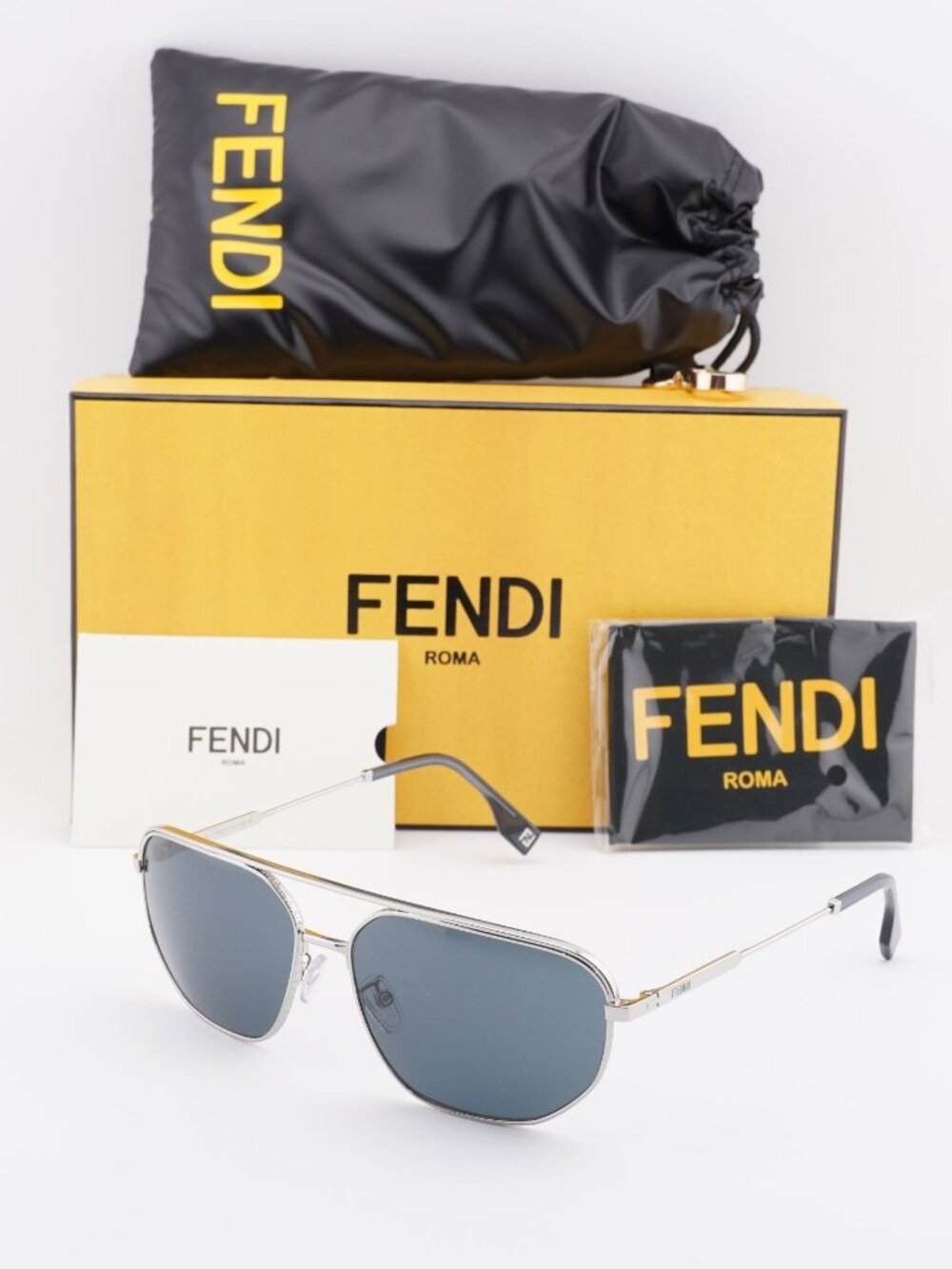 Fendi FE40154U 16A Aviator Sunglasses - Silver / Grey
